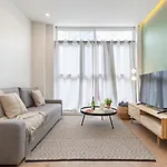Explore Valencia Luxury Meets Comfort