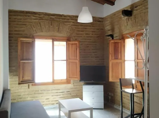 Apartamentos Con Encanto En Pleno Casco Antiguo Ron Valenciayole