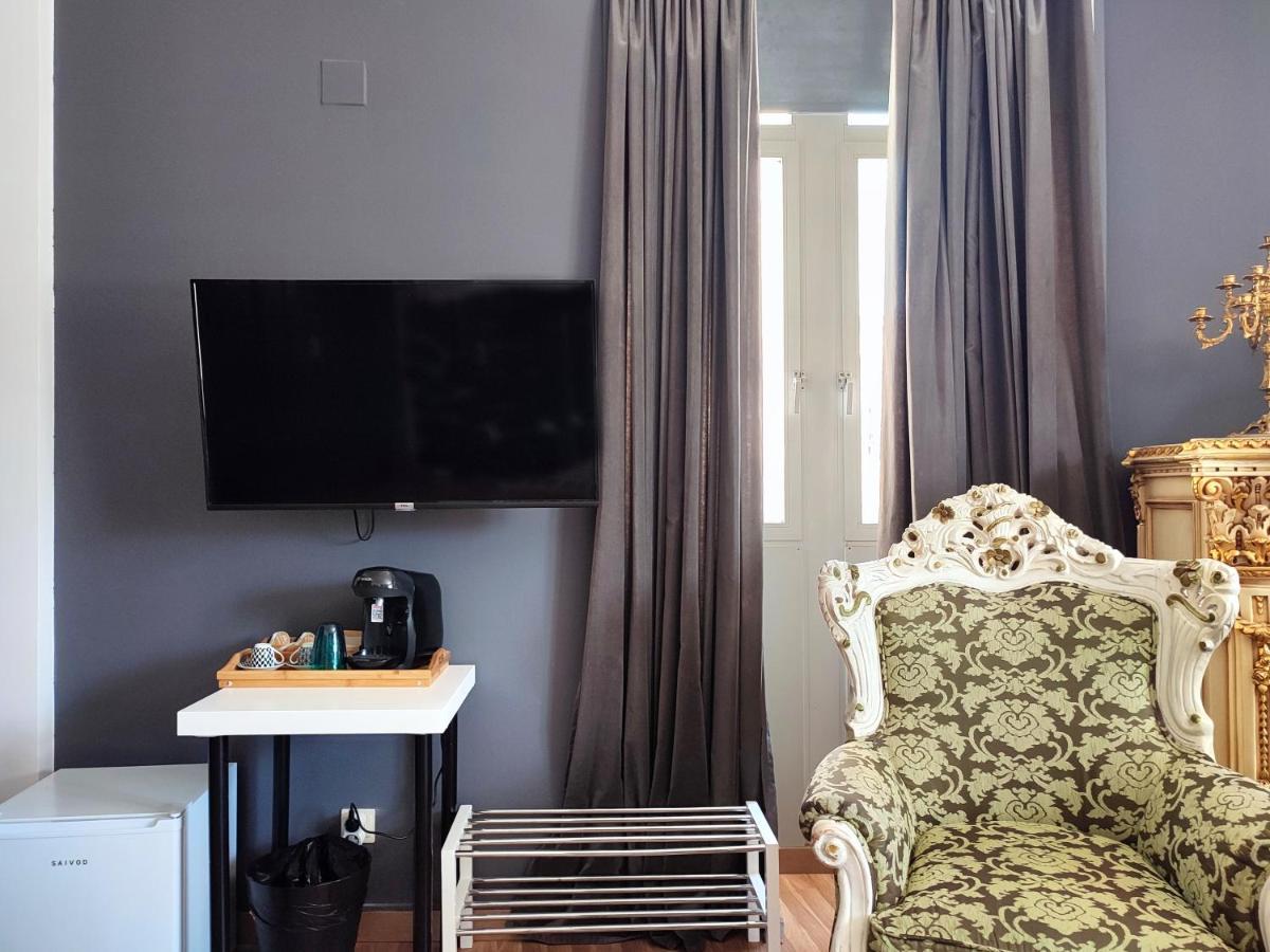Guest house Flats Friends Plaza De La Reina 2*