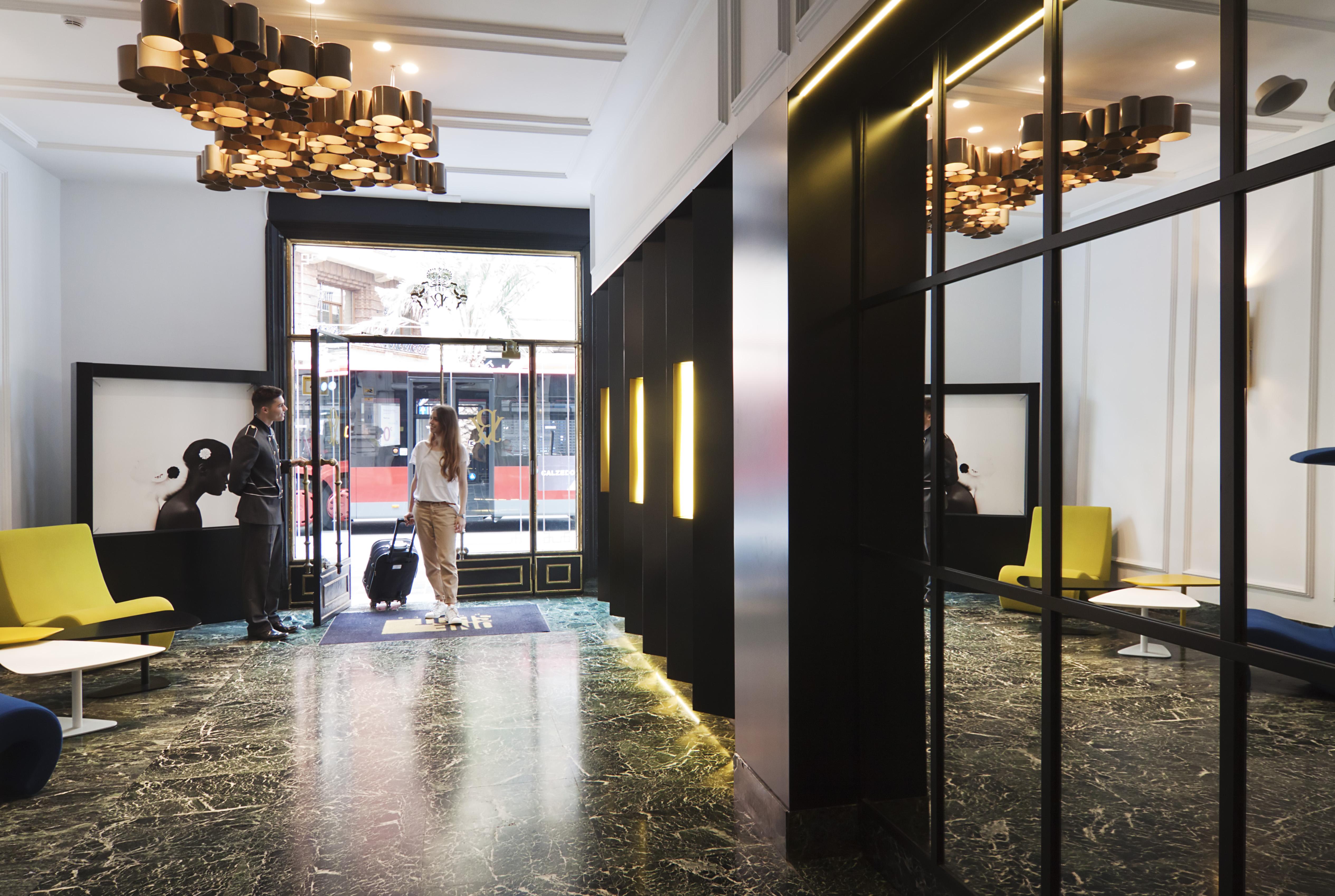 Hotel One Shot Reina Victoria 4*