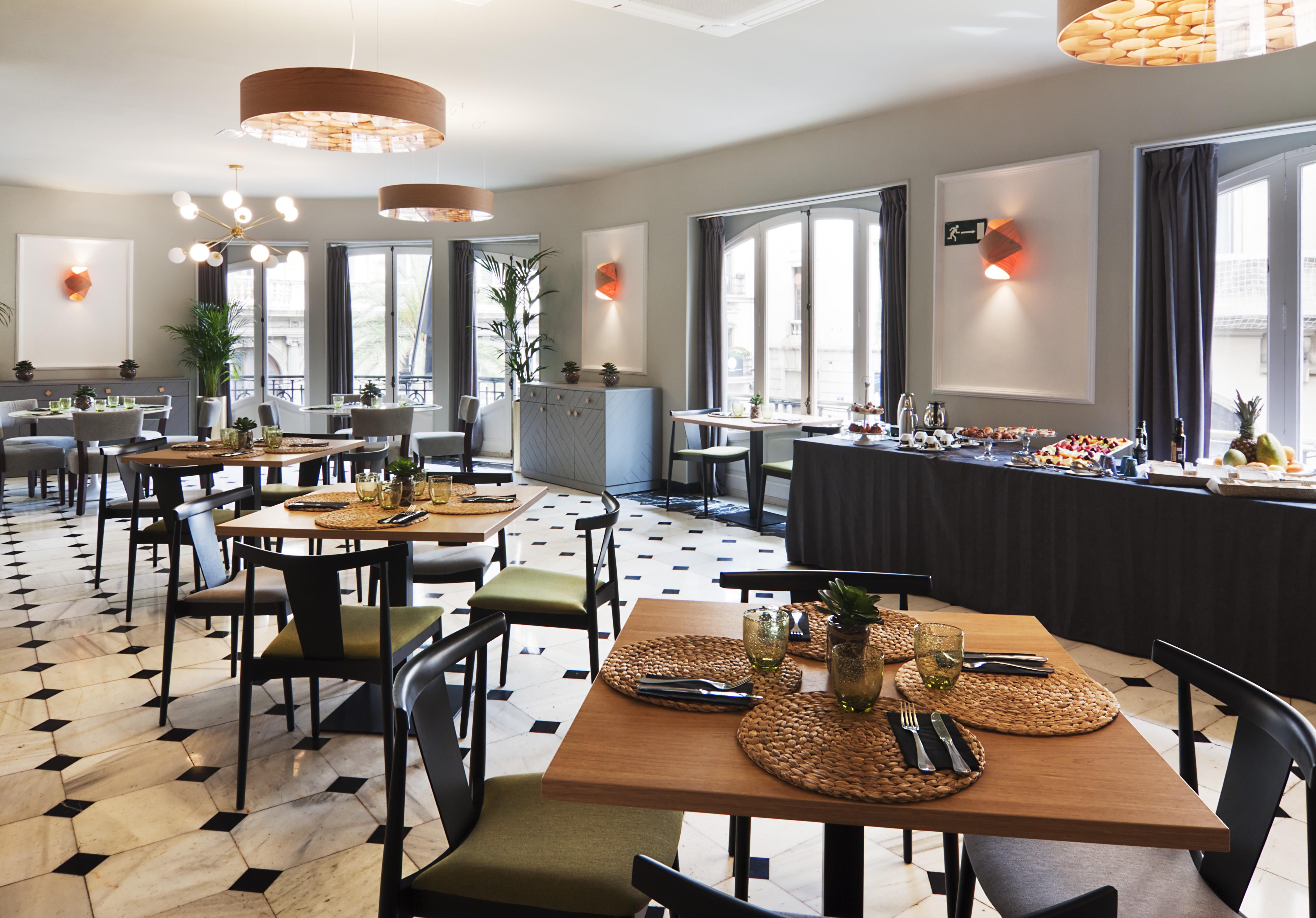 Hotel One Shot Reina Victoria 4*