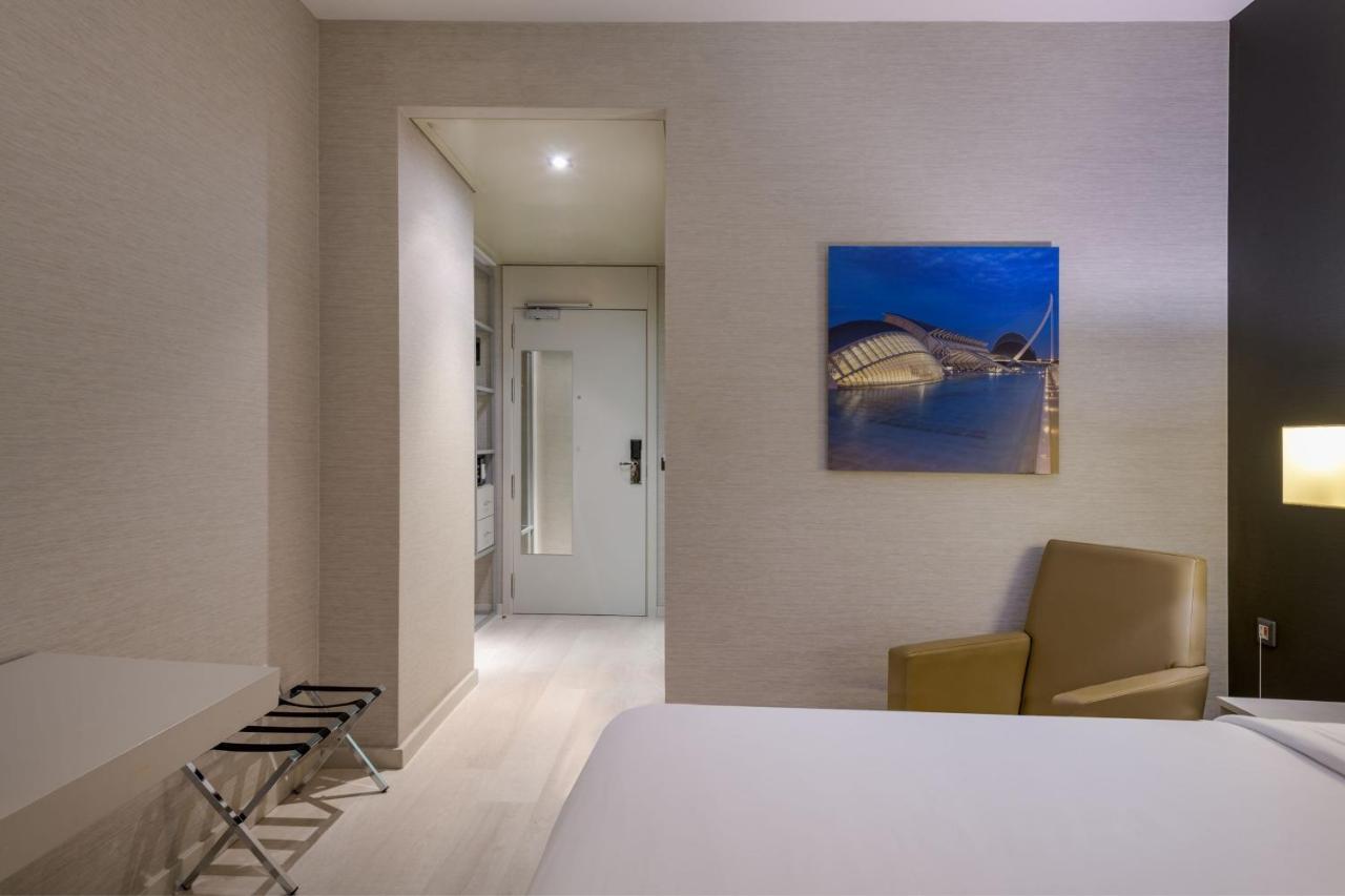 Ac Colón By Marriott Hotel