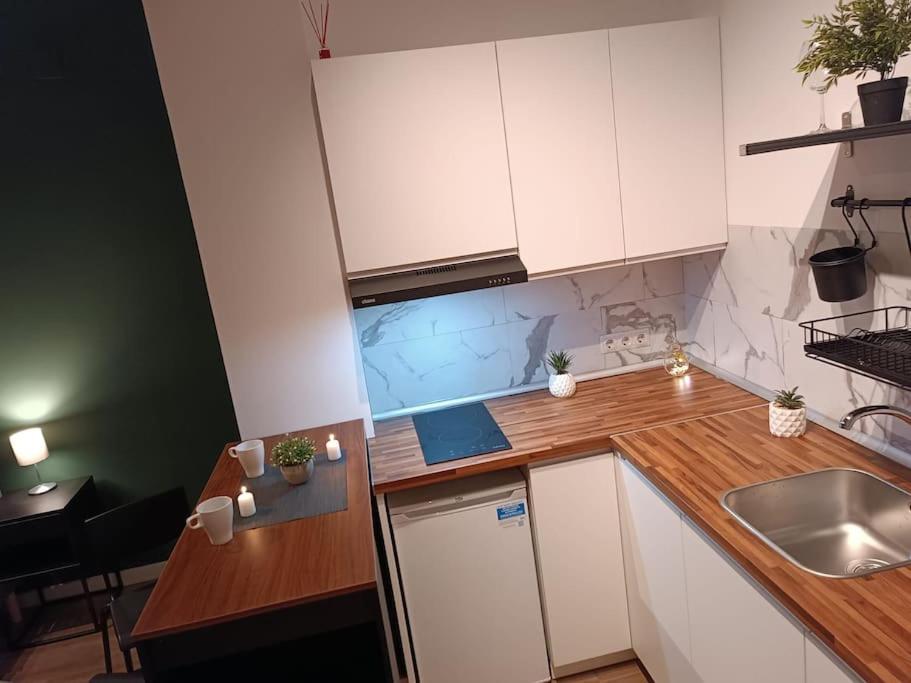 Studio20 Wifi Apartment
