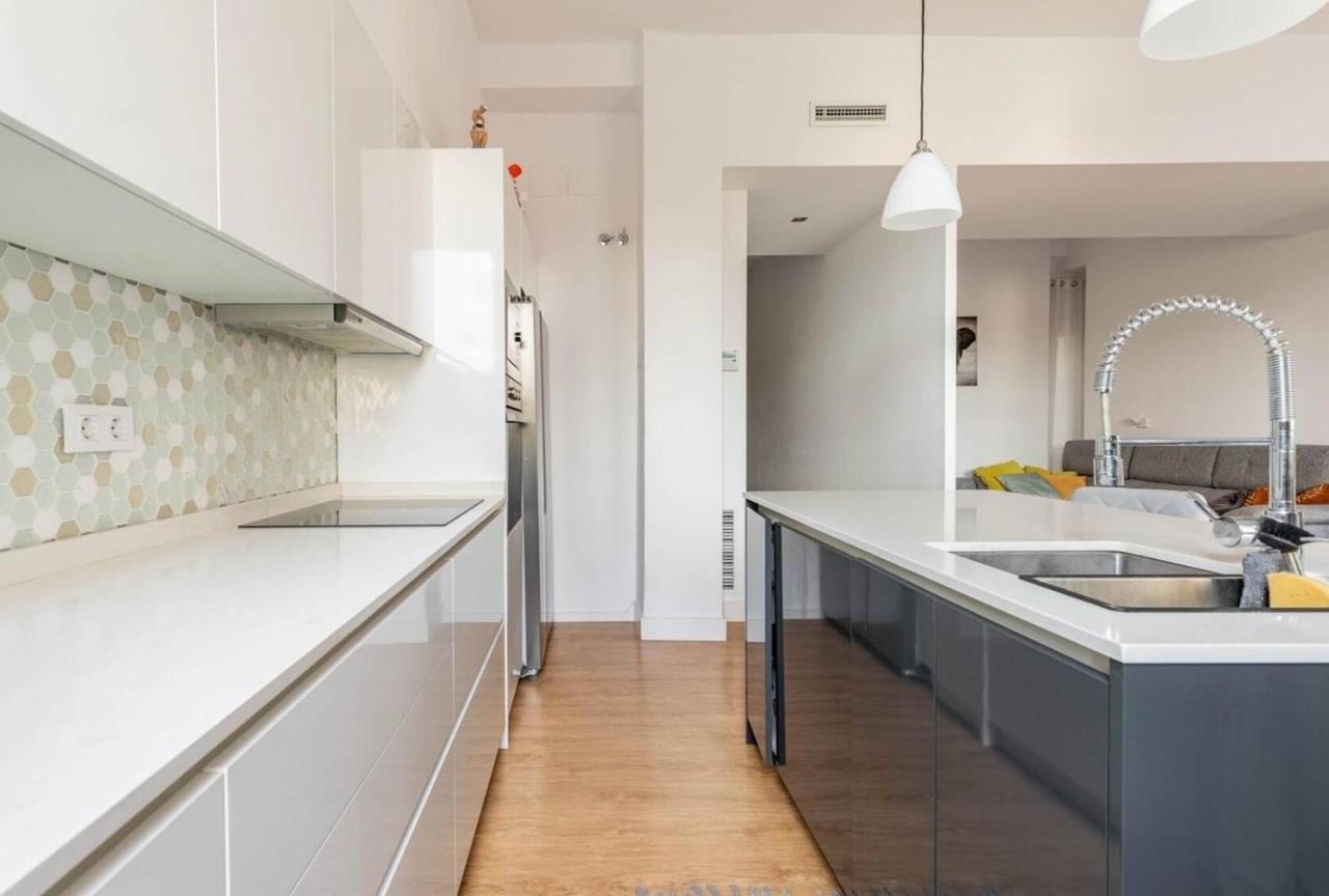Preciosa Con Terraza Y Bano Exclusivo *