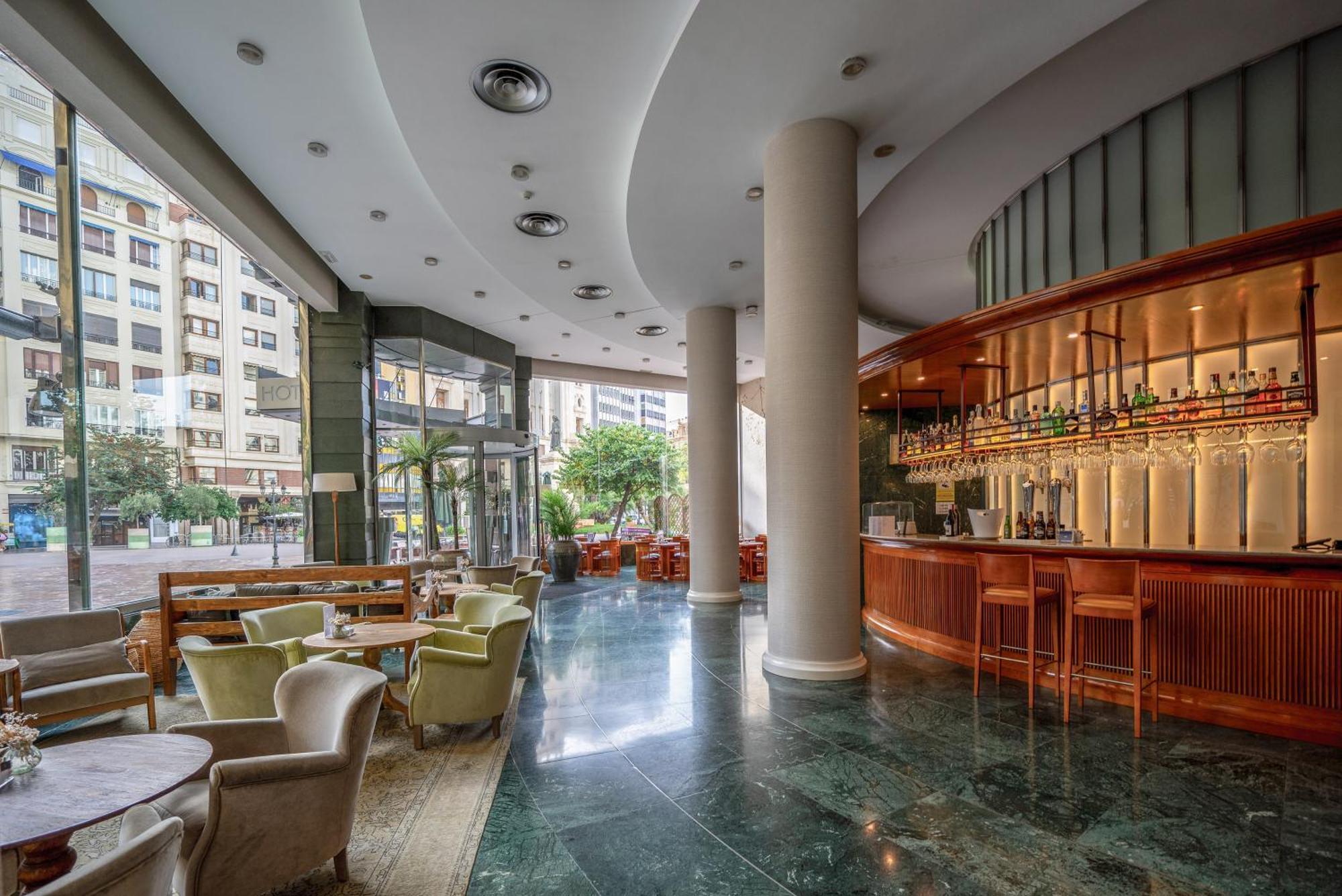 Melia Plaza Hotel