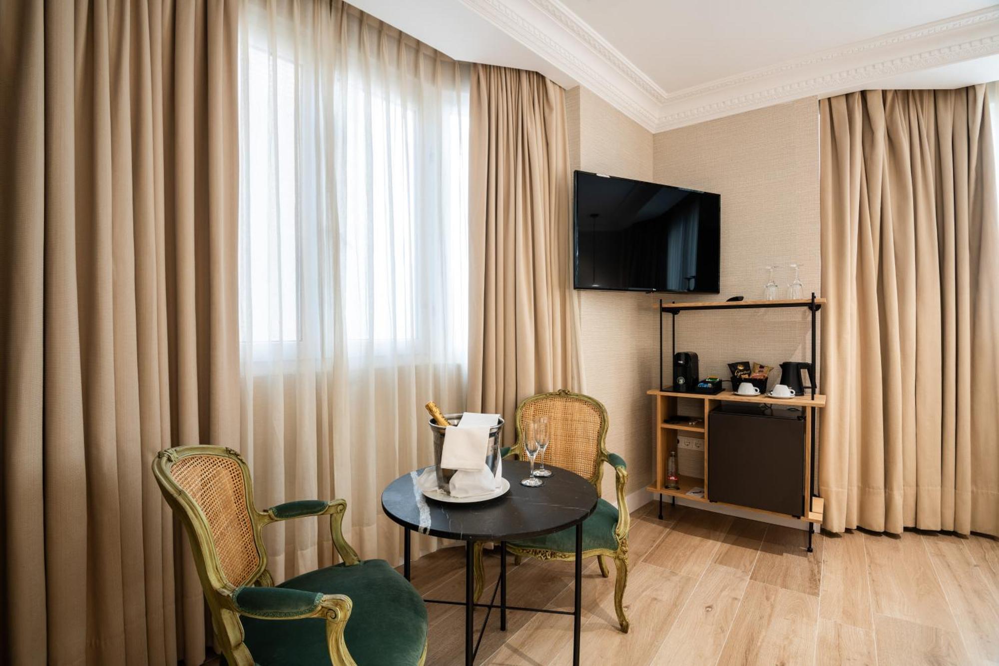 Melia Plaza 4* Valencia