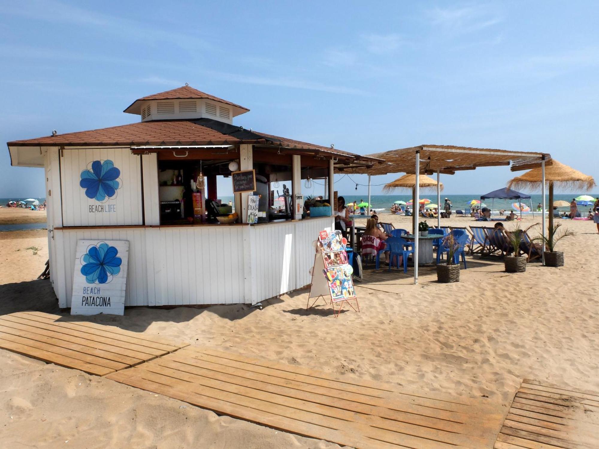 Valencia Beachfront Home 22 *