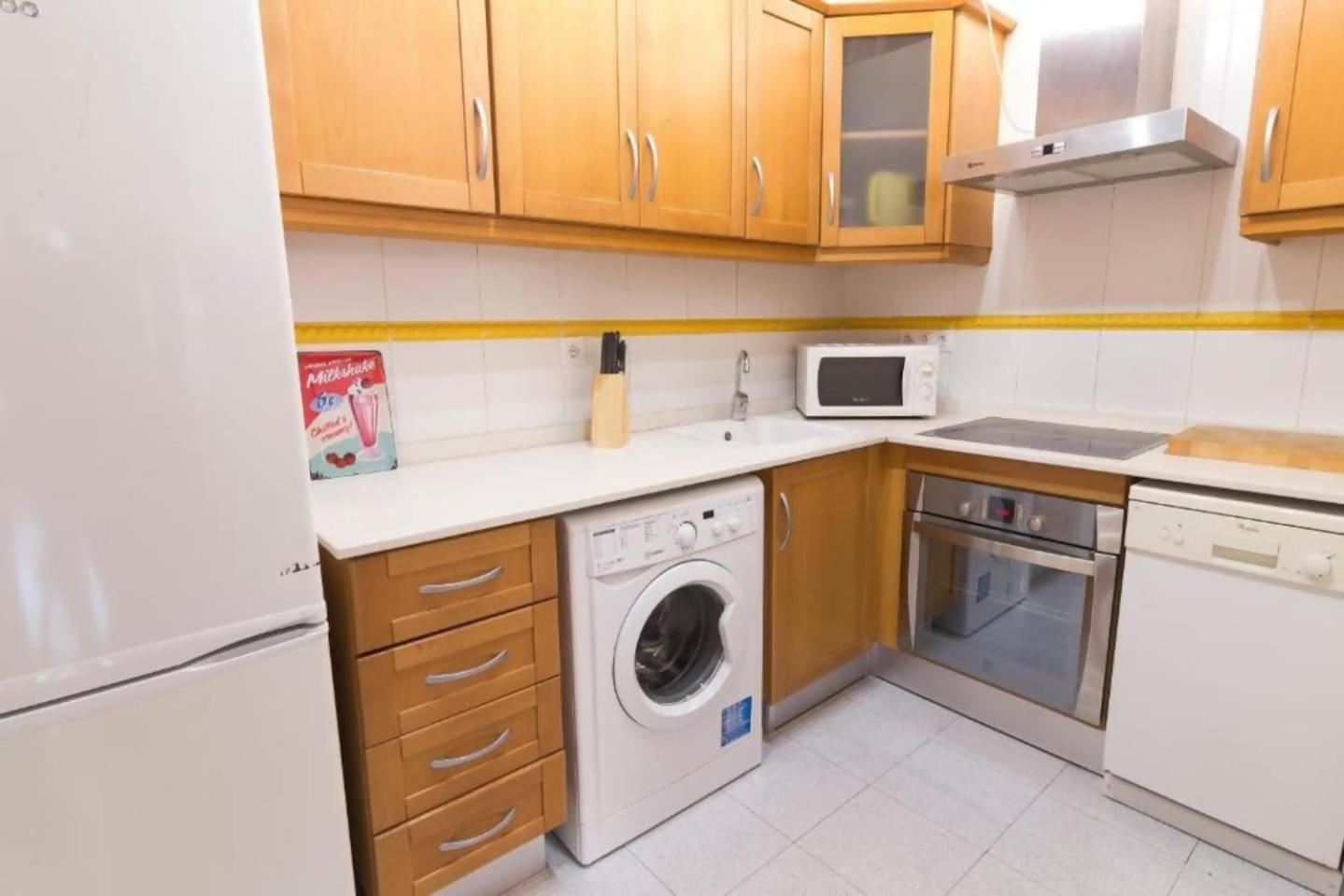 Precioso Atico En Pleno Centro De Apartamento *