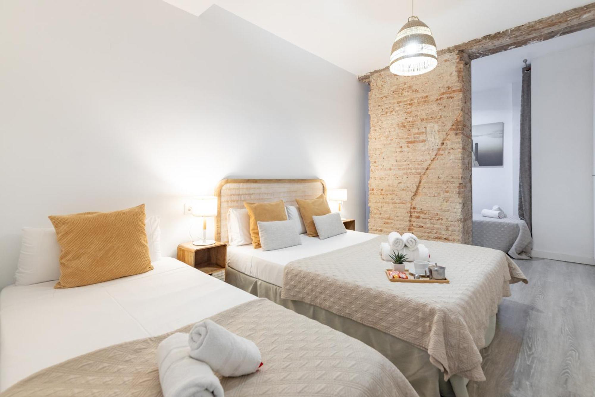 Travel Habitat Ayuntamiento Valencia