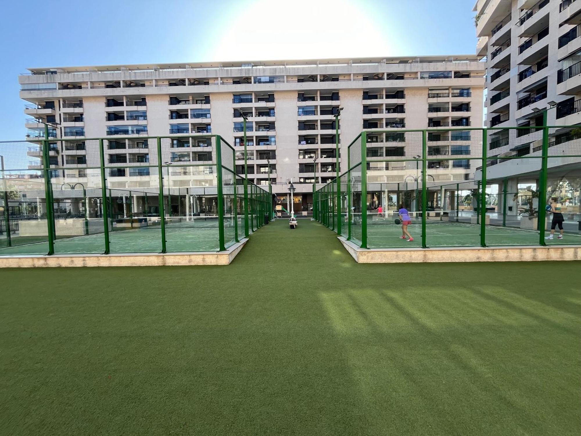 Valencia Beachfront Home 22 *