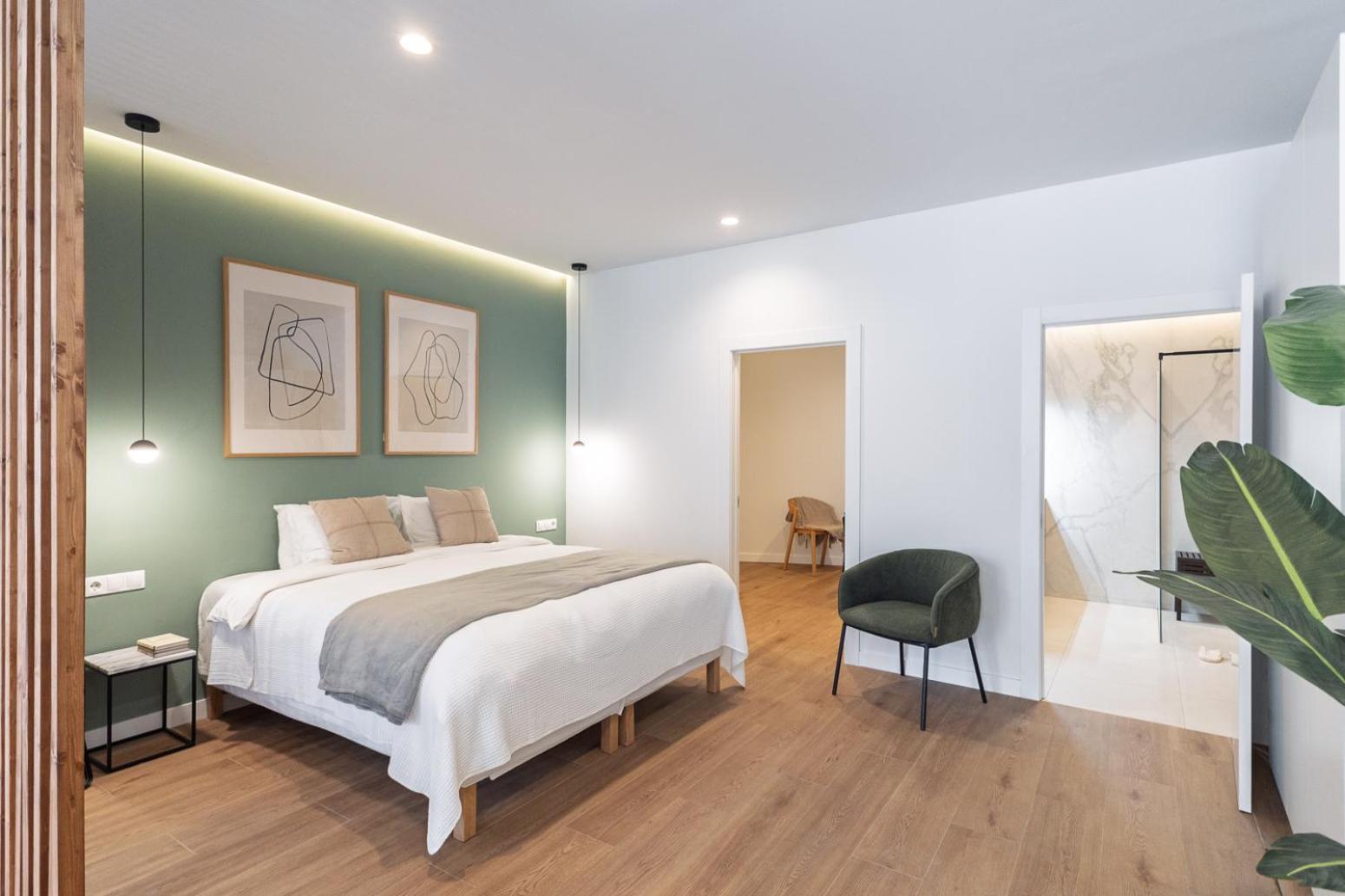 Explore Luxury Meets Comfort * Valencia