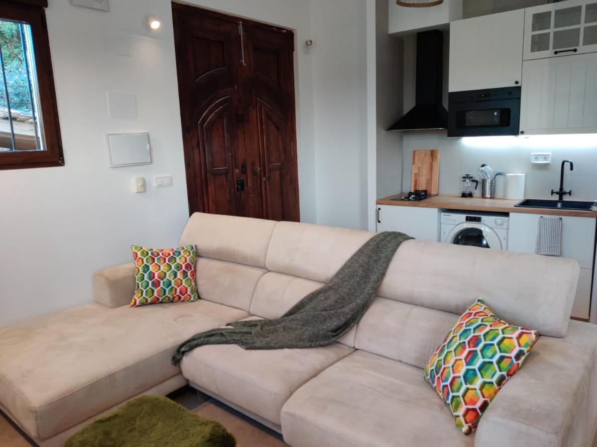 Relaxing House With View Beautiful Of Science Apartment