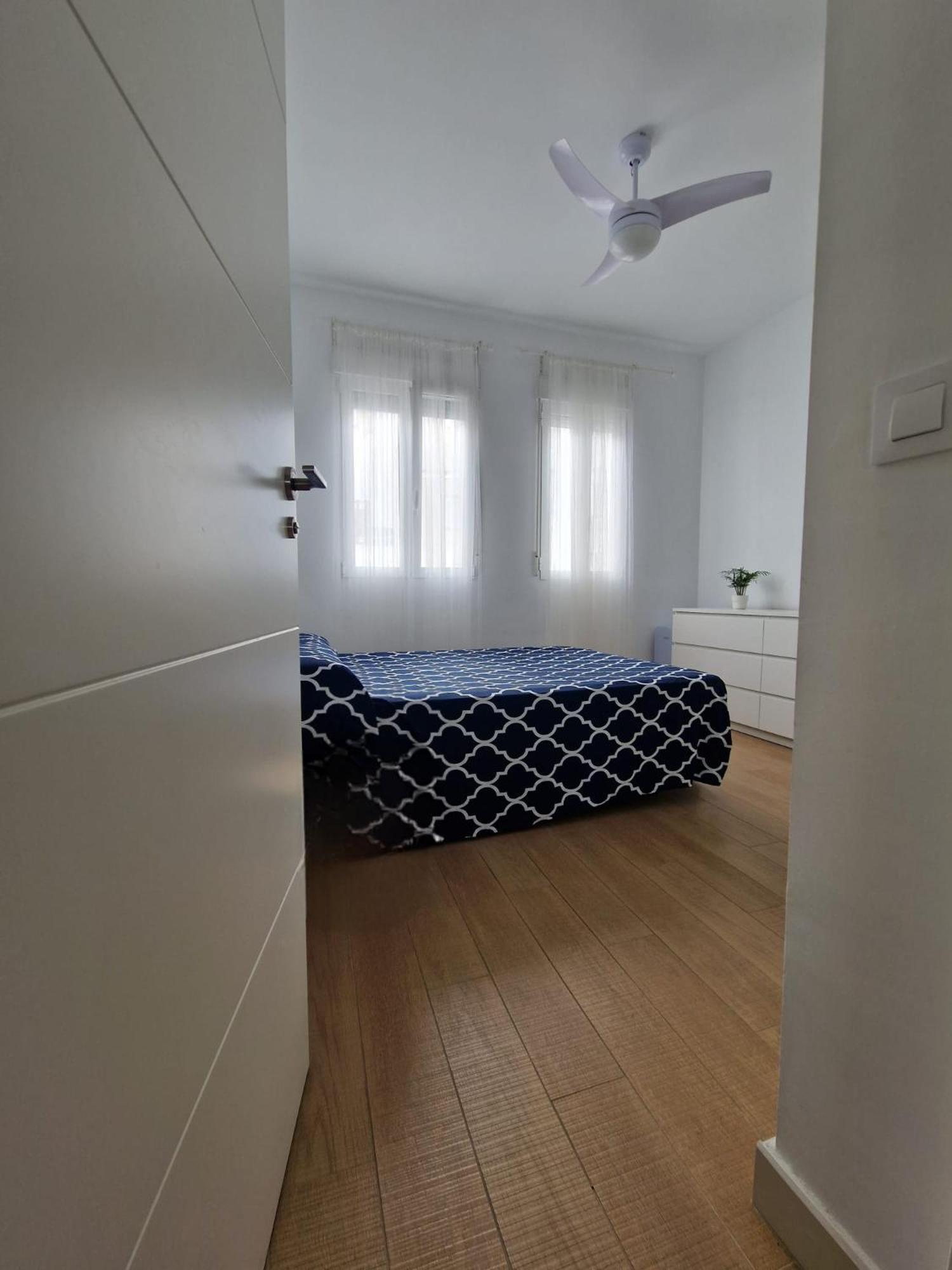 Estacion Joaquin Sorolla Myhomestay Valencia