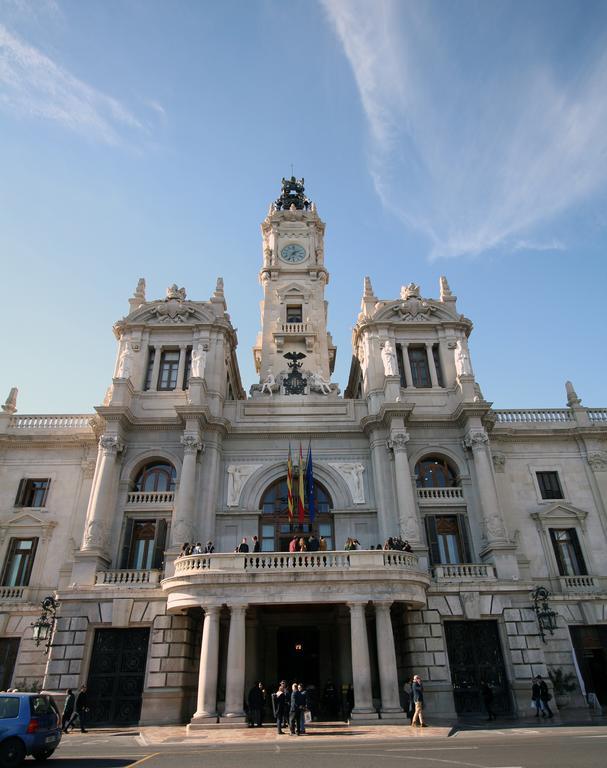 Travel Habitat Ayuntamiento *