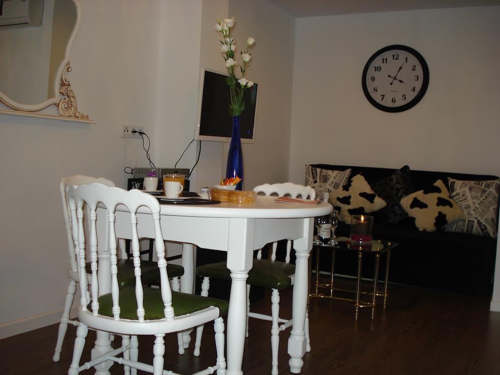 Apartment Twenty Granada *