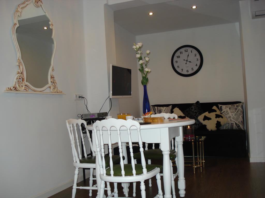 Apartment Twenty Granada *