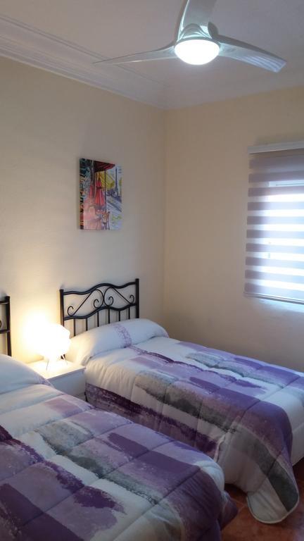 Malvarosa Beach Economy Apartment