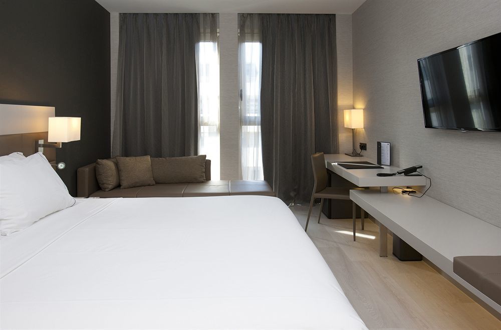 Ac Colón By Marriott Valencia