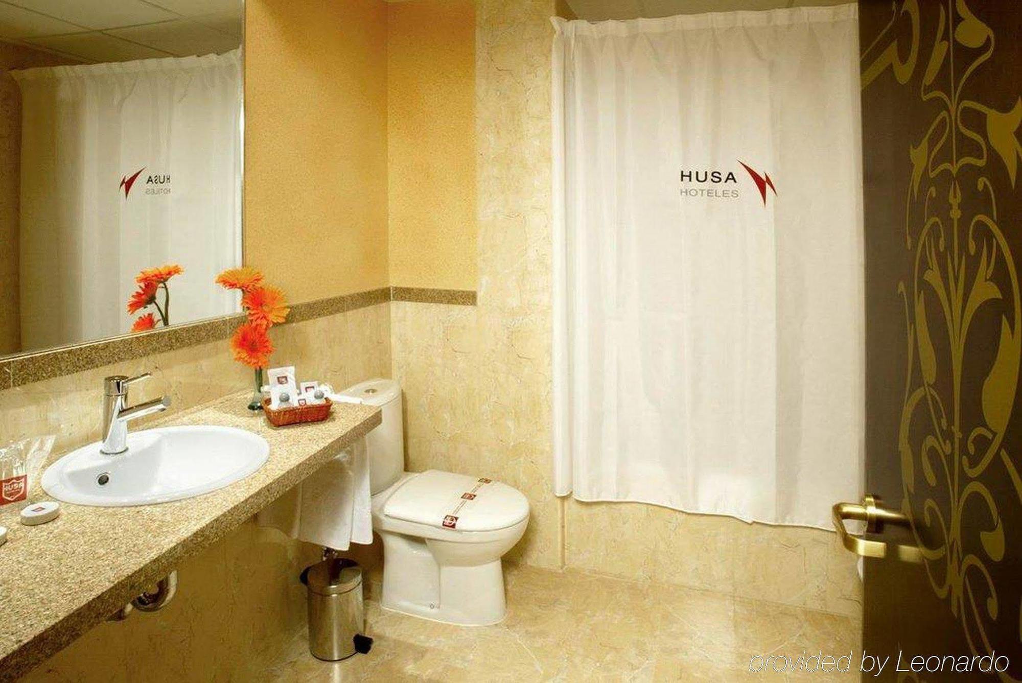 One Shot Reina Victoria Hotel
