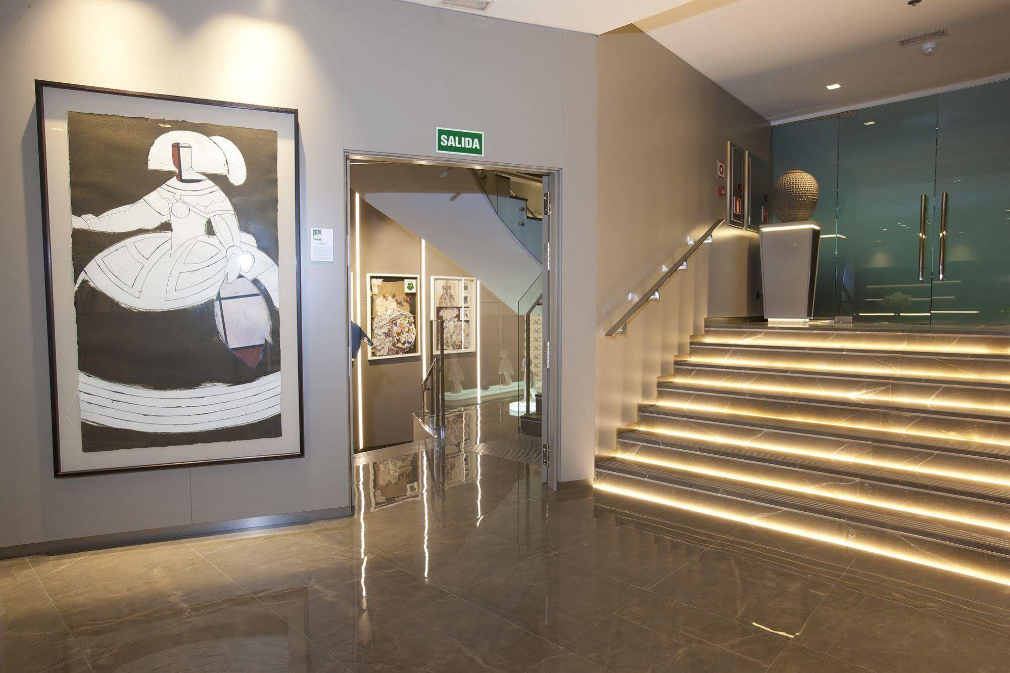 Ac Colón By Marriott 4*