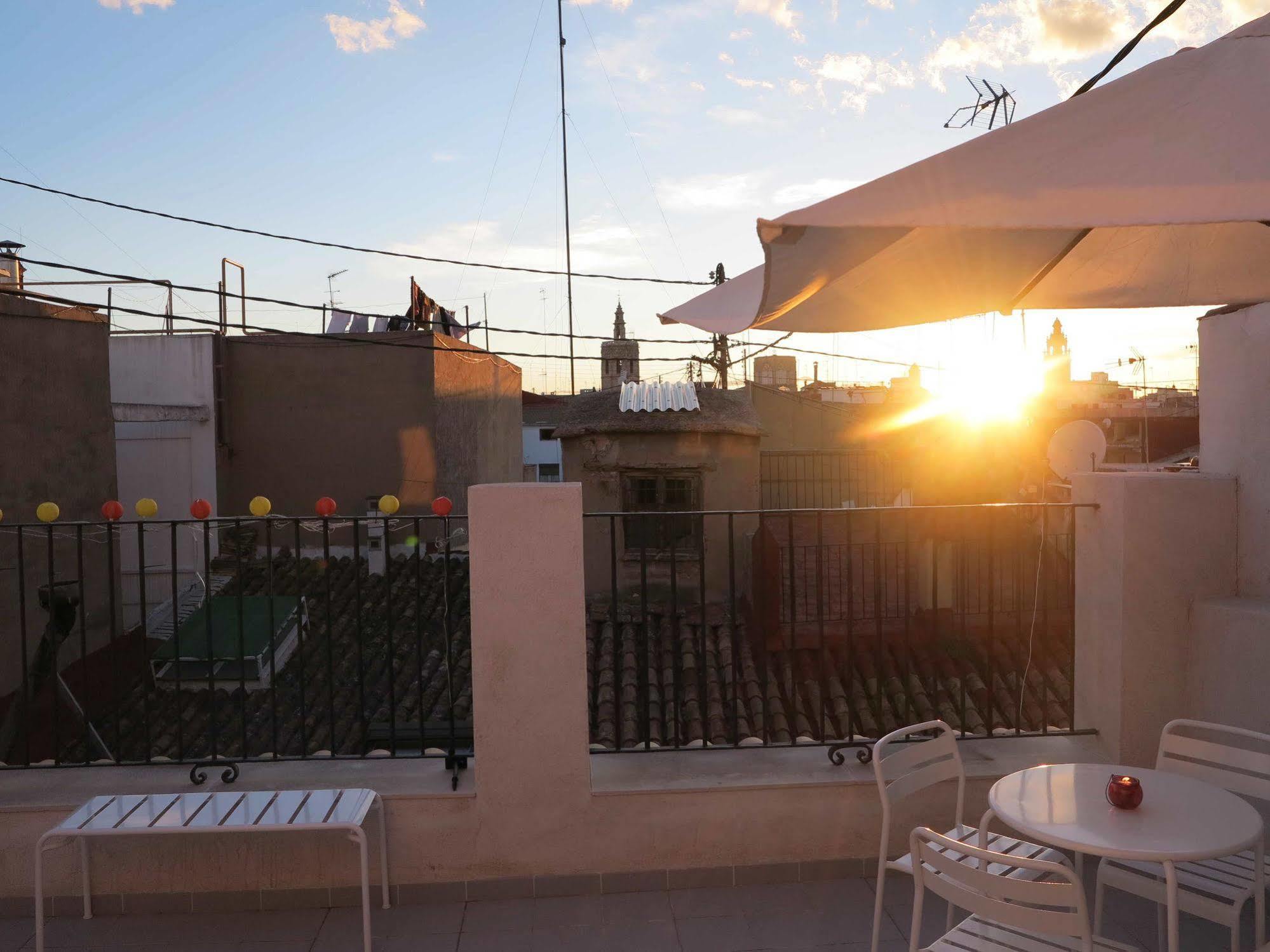 Hulot Guest house