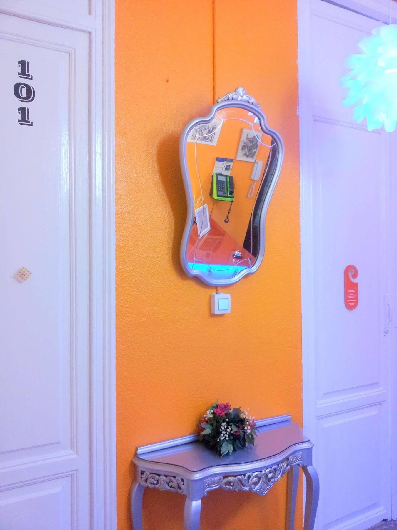 Universal Guest house 2*