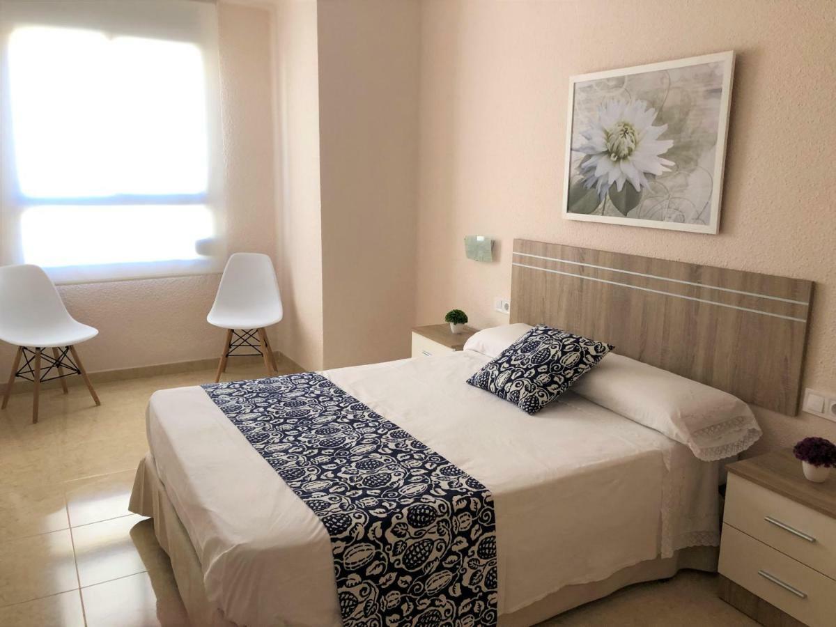 Gold Beach Apartment *