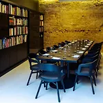 Caro Hotel