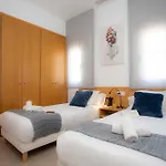 Singularstays Mar44