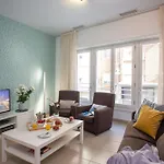 Singularstays Mar44