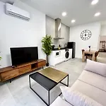 Valencia Urban Escape - Comfort Meets Luxury