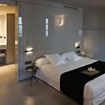 Caro Hotel