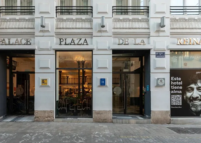 Petit Palace Plaza De La Reina
