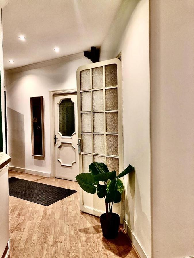 Apartment Experience *