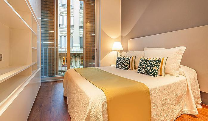 Town Hall Penthouse Apartment *