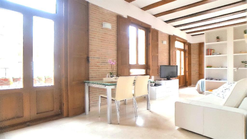Appartement Plaza Redonda Flats *