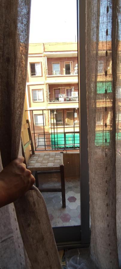 Habitacion Con Balcon Privado. Valência