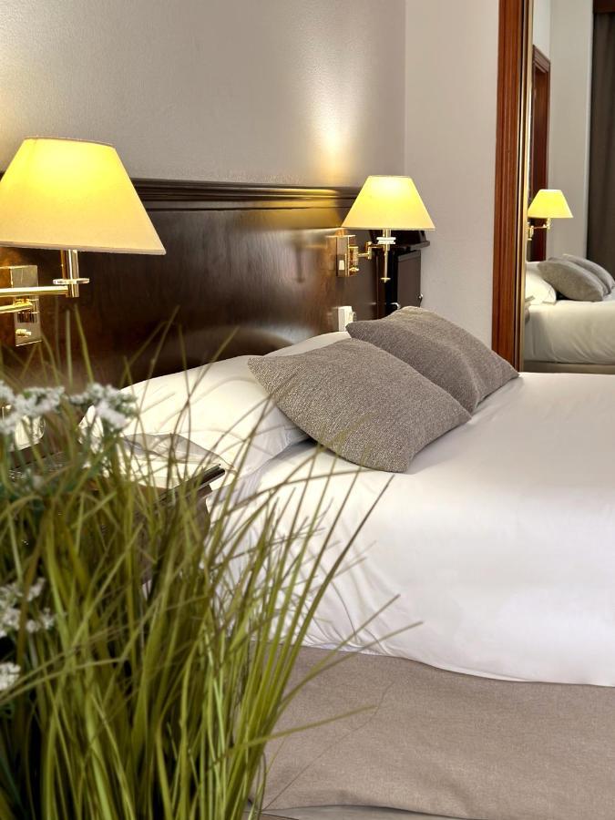 Hotel Turia 4*