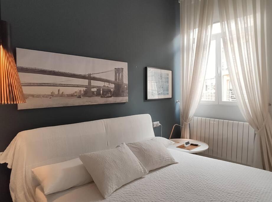 De Lujo Frente Al Mercado Colon. Only Adults Apartment *