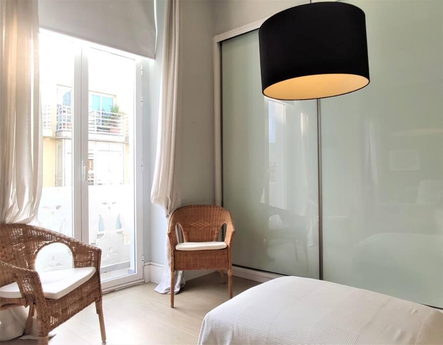 De Lujo Frente Al Mercado Colon. Only Adults Apartment *