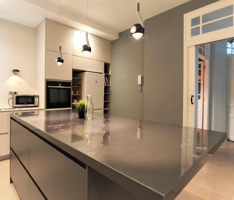 Apartment De Lujo Frente Al Mercado Colon. Only Adults Valencia