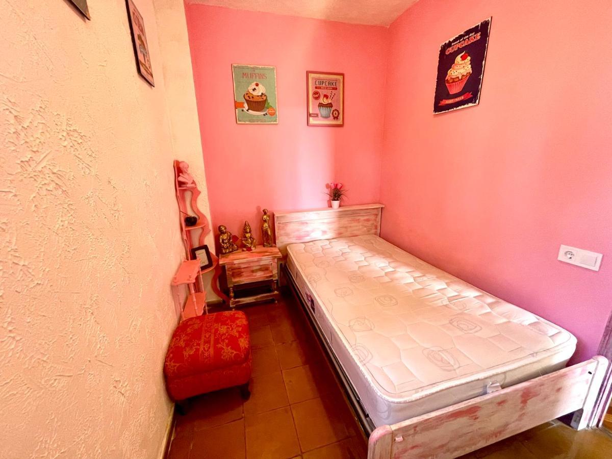 Homestay Cosy Near And Valencia