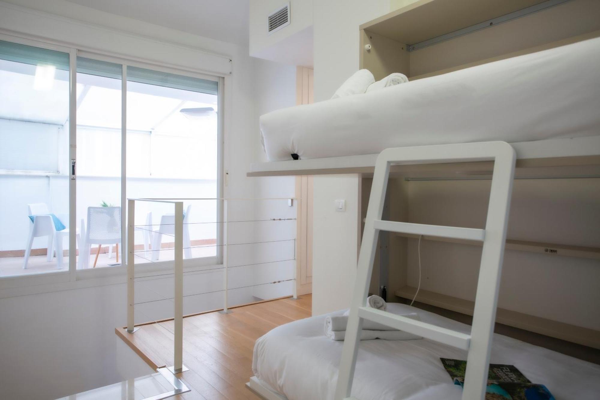 Singularstays Comedias Iv