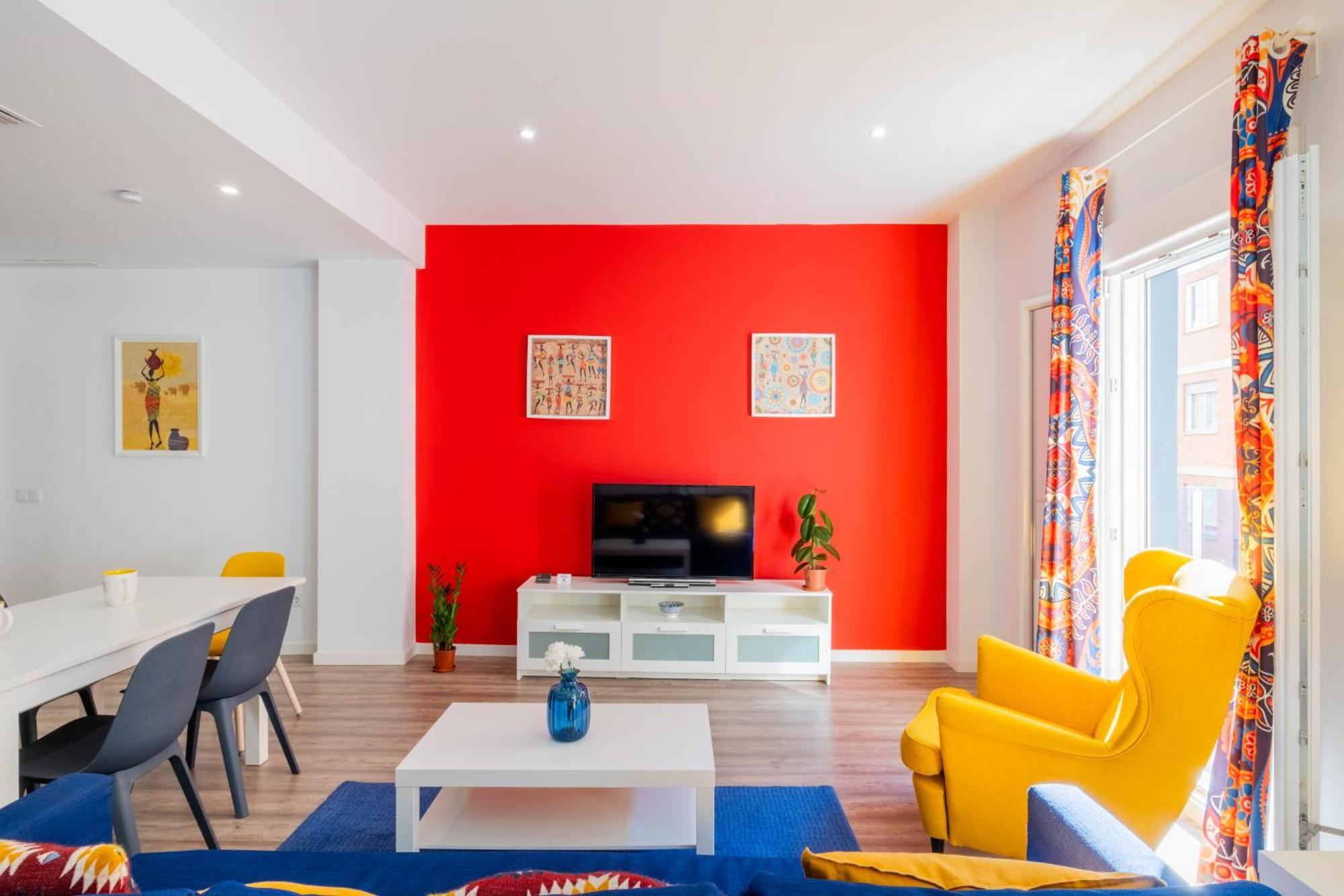 Apartment Spacious Clean & Colorful Quiet Zone *