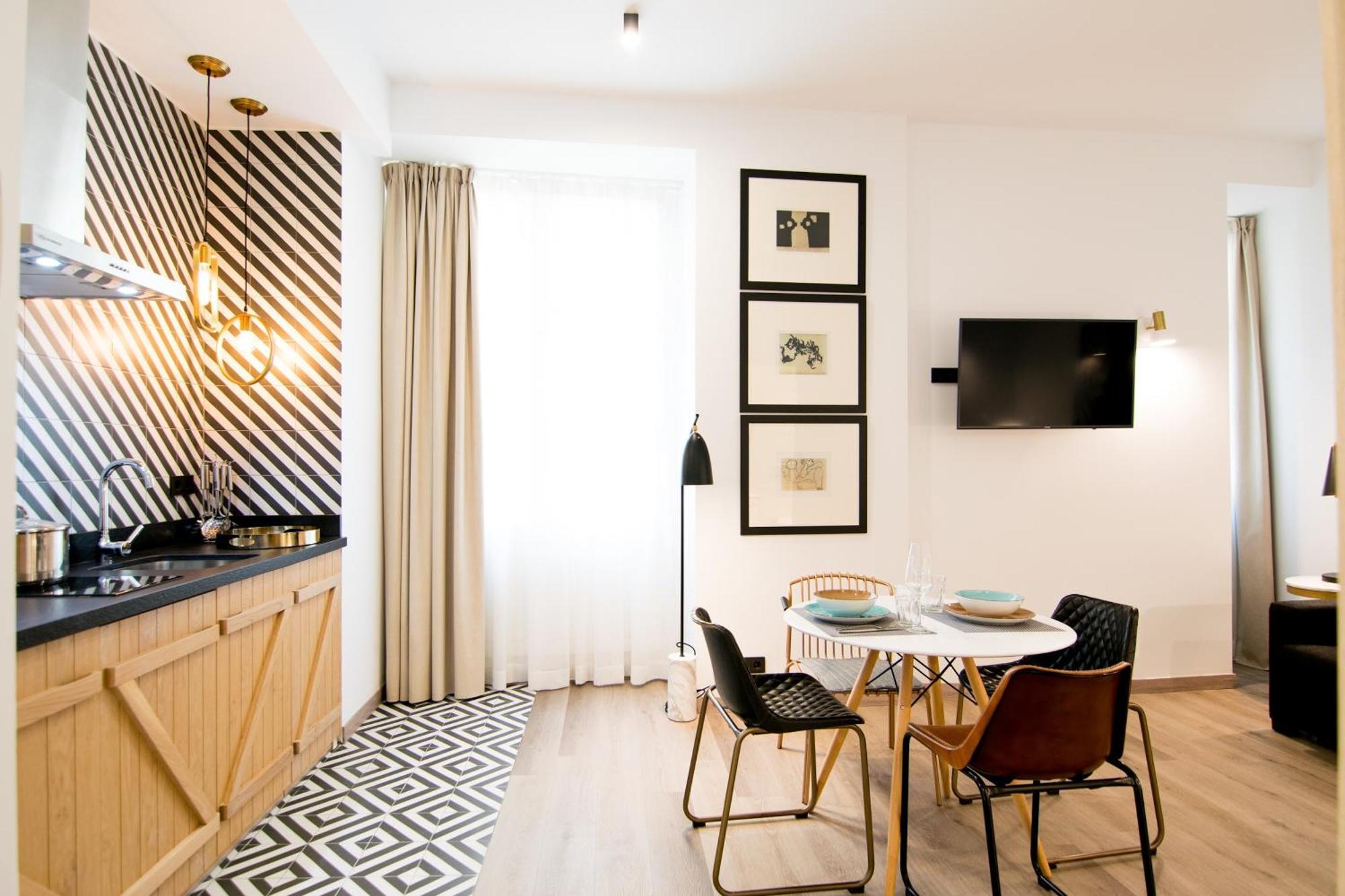Myr Plaza Mercado & Hotel 4*