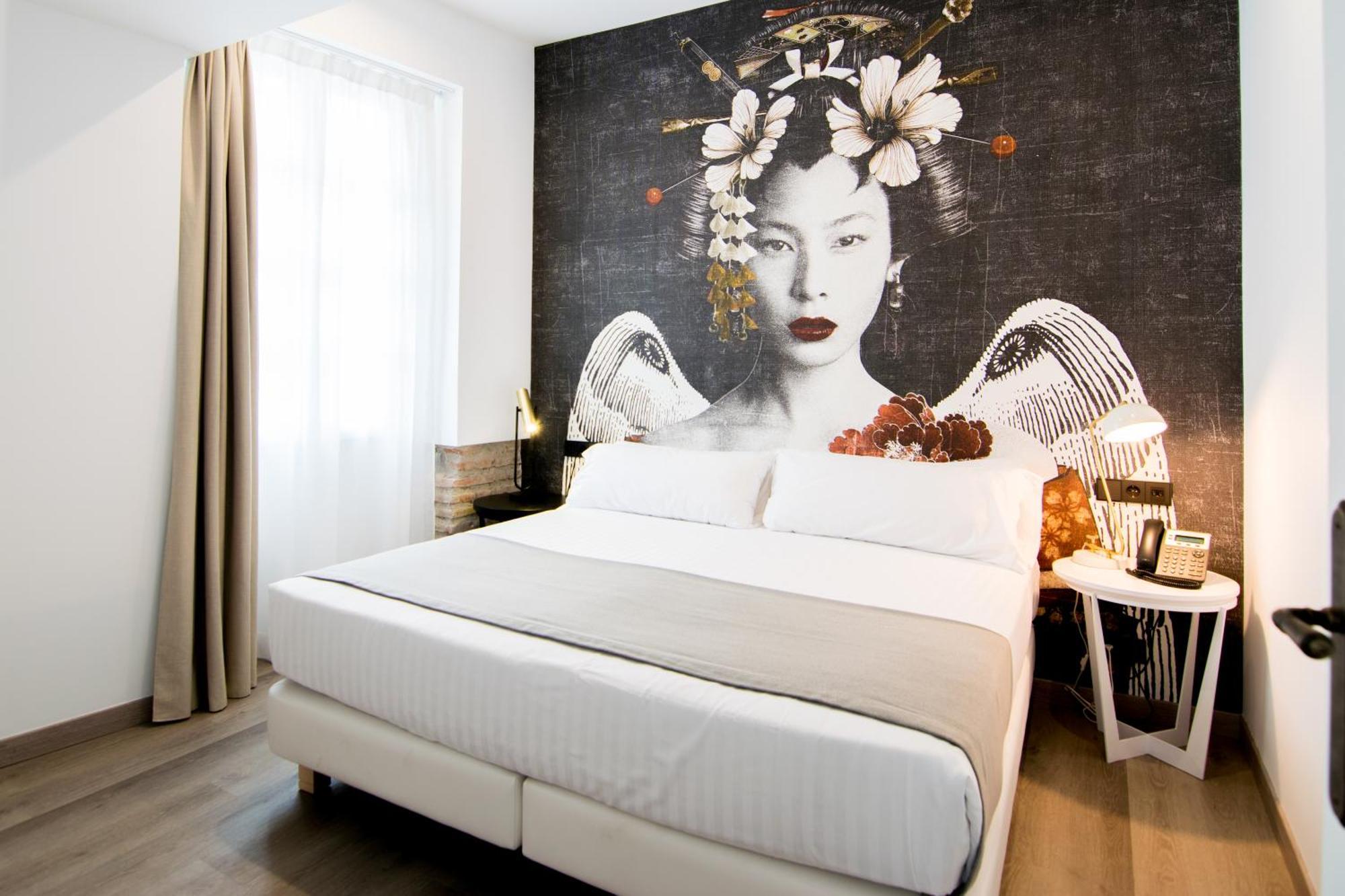 Myr Plaza Mercado & Hotel 4*