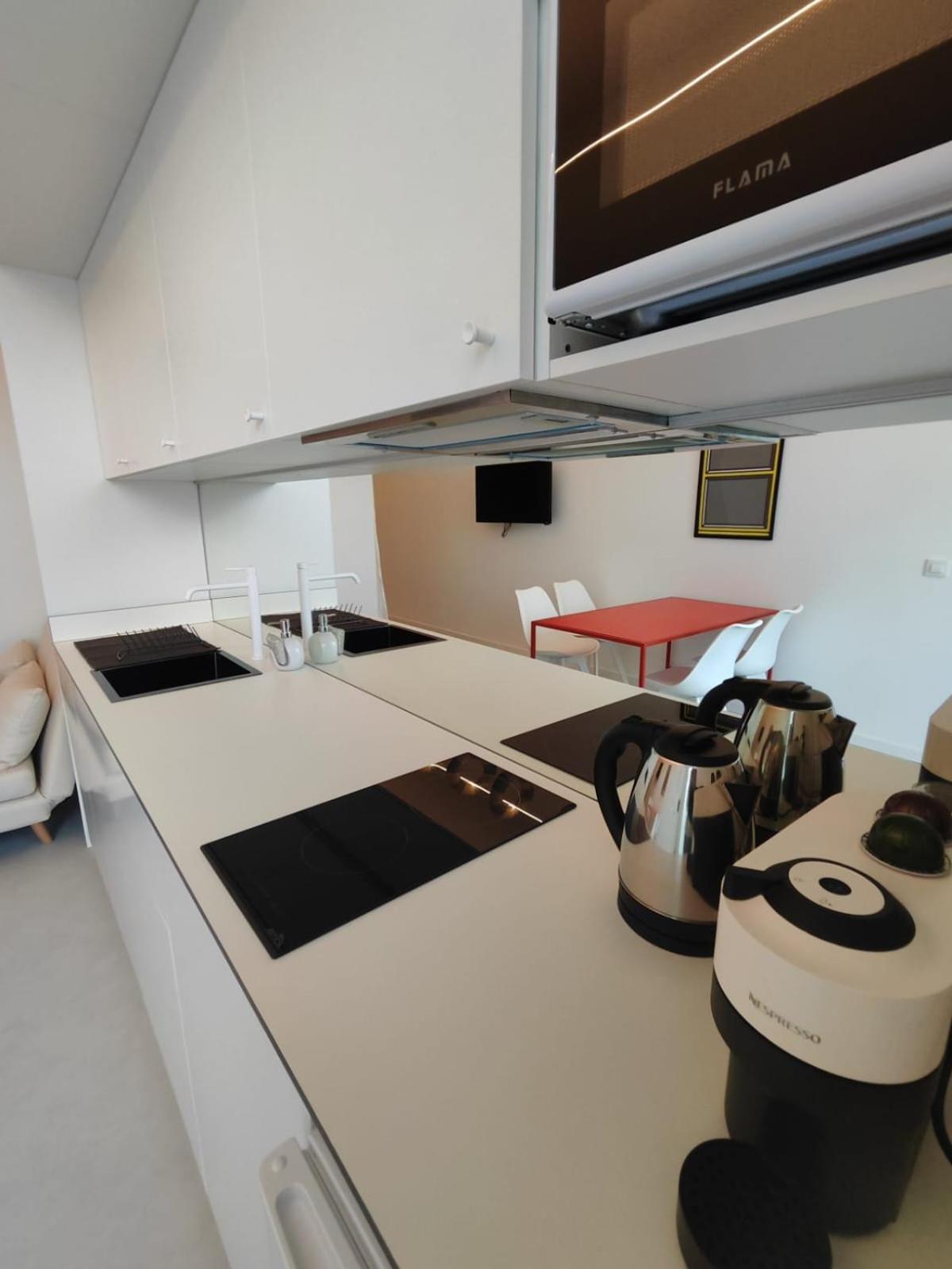 Carisan1 6 Min To Modern Bright Apartment