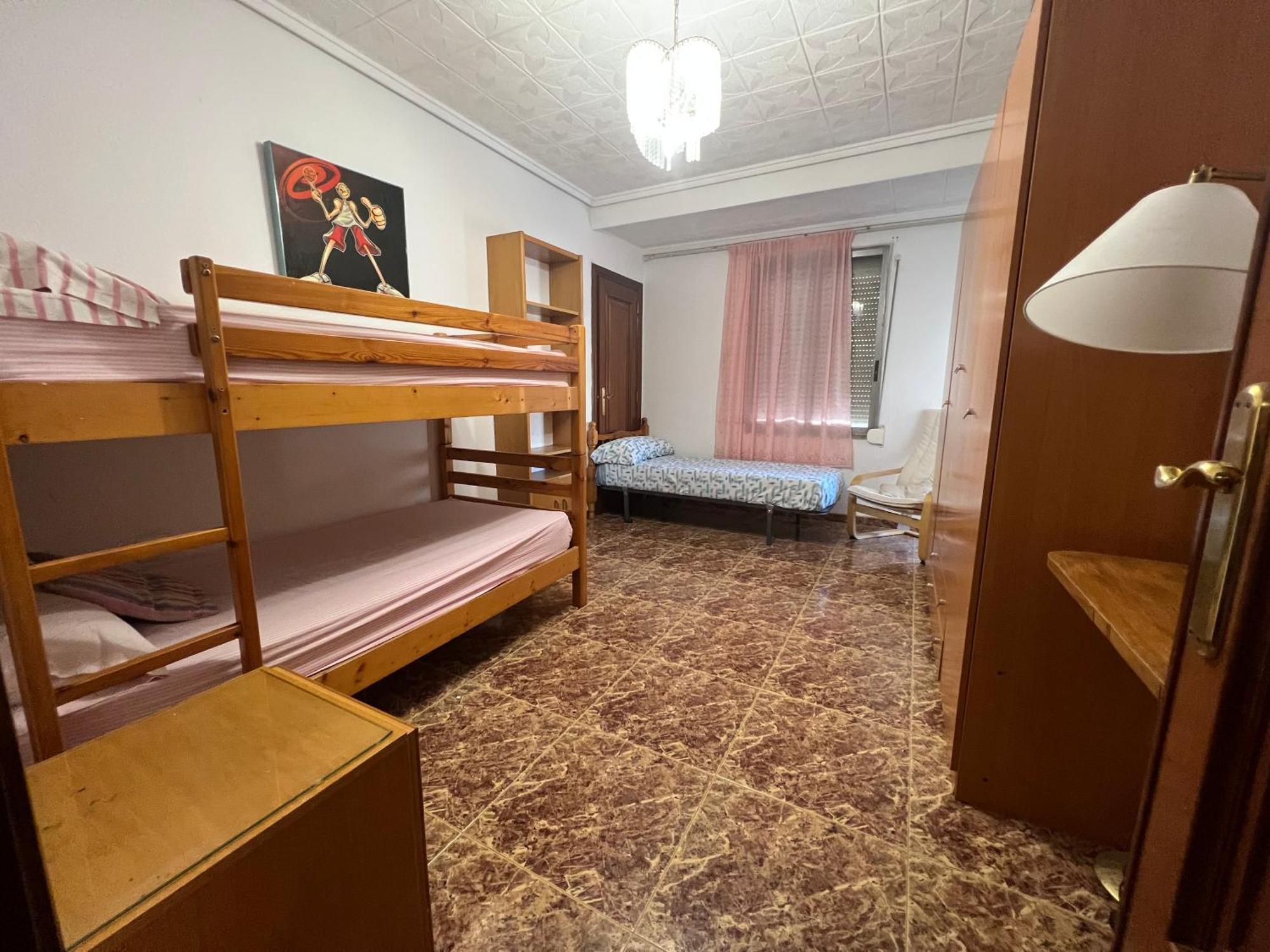 Habitacion Cerca A La Playa. Homestay Valencia