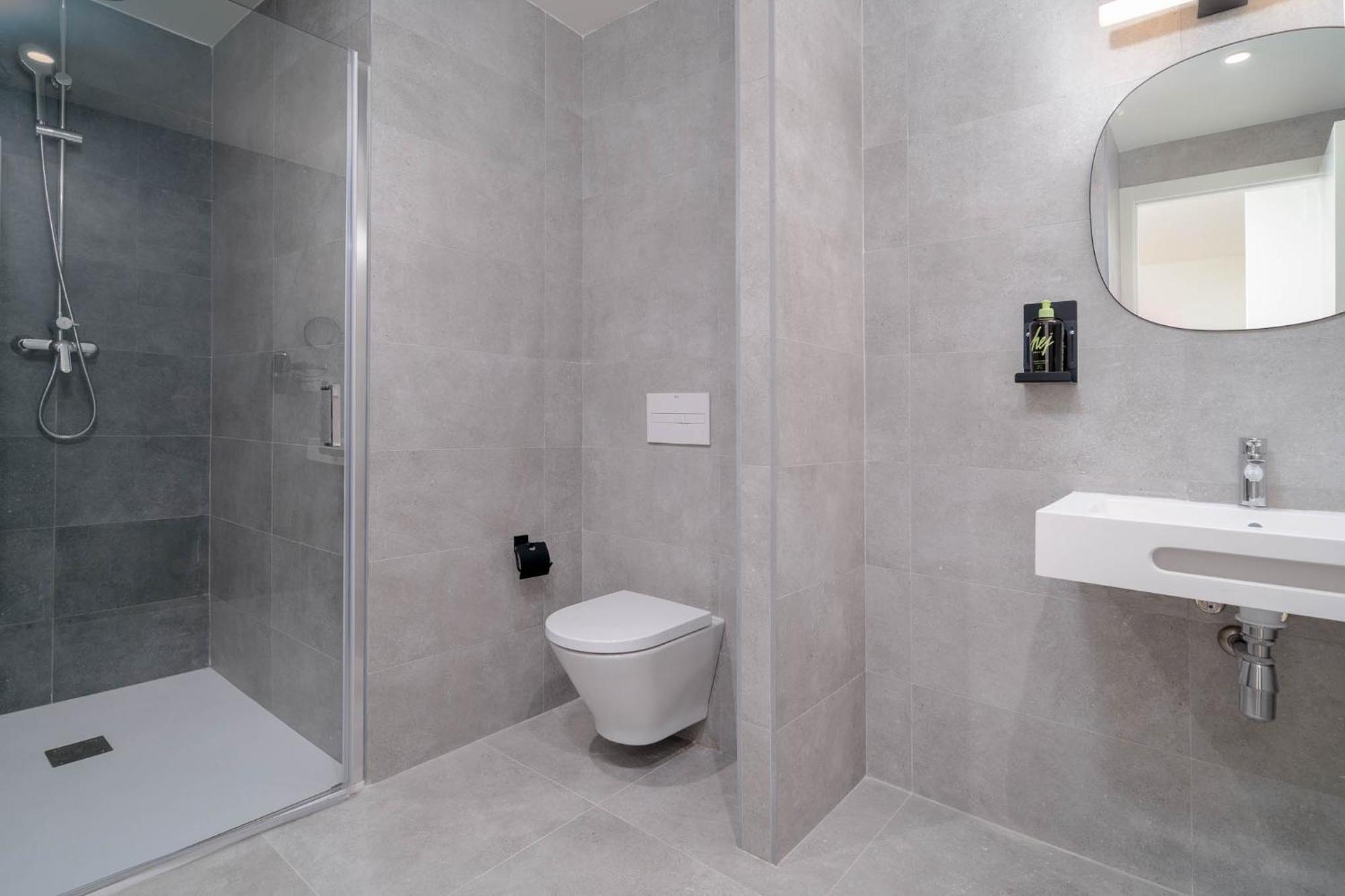 Limehome Carrer De Sant Jacint Apartment *