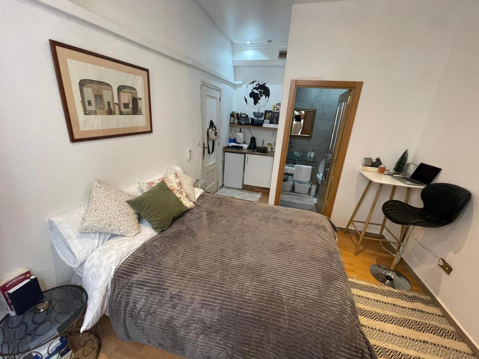 Apartment Cozy In Center Valencia